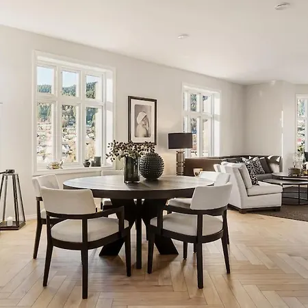 Villa Bergen. Historic Luxury Near The City Centre Buitenkant foto